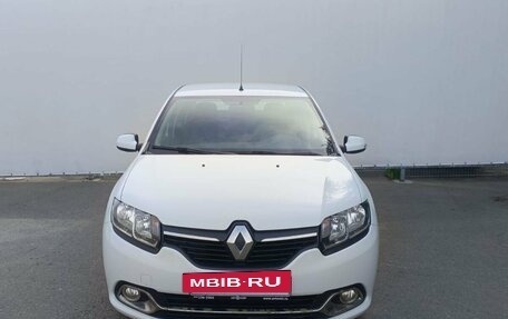 Renault Logan II, 2017 год, 670 000 рублей, 2 фотография