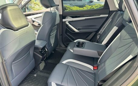 Geely Atlas, 2024 год, 3 766 990 рублей, 12 фотография