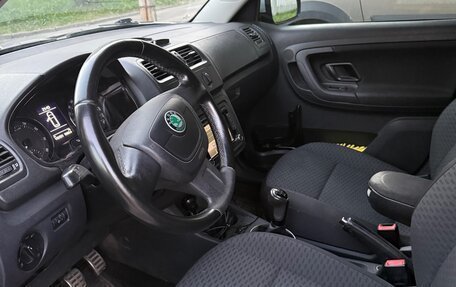 Skoda Fabia II, 2011 год, 600 000 рублей, 4 фотография