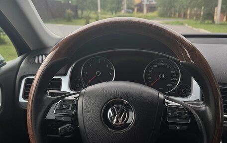 Volkswagen Touareg III, 2011 год, 2 550 000 рублей, 20 фотография