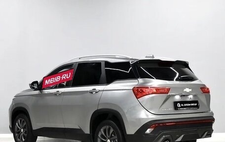 Chevrolet Captiva, 2022 год, 1 800 000 рублей, 3 фотография