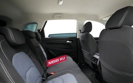 Chevrolet Captiva, 2022 год, 1 800 000 рублей, 10 фотография