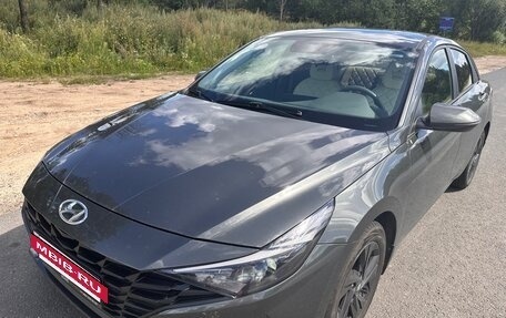 Hyundai Elantra, 2021 год, 2 250 000 рублей, 14 фотография