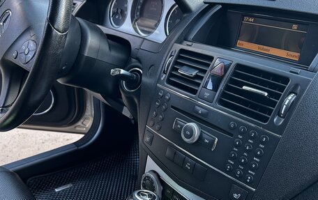 Mercedes-Benz C-Класс, 2009 год, 1 150 000 рублей, 31 фотография