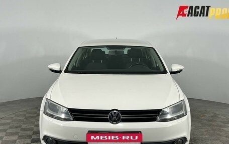 Volkswagen Jetta VI, 2013 год, 860 000 рублей, 2 фотография
