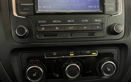 Volkswagen Jetta VI, 2013 год, 860 000 рублей, 15 фотография