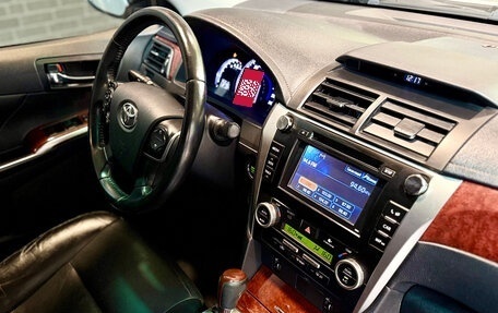 Toyota Camry, 2013 год, 1 949 000 рублей, 10 фотография