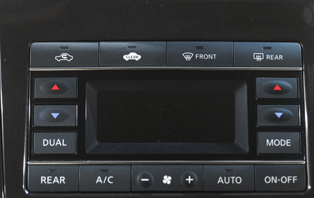 Nissan Elgrand III, 2010 год, 2 199 000 рублей, 13 фотография