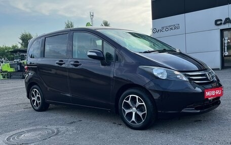 Honda Freed I, 2009 год, 800 000 рублей, 3 фотография