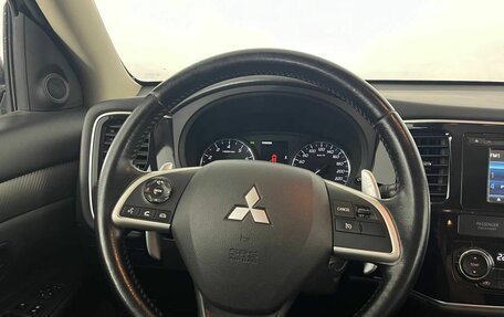 Mitsubishi Outlander III рестайлинг 3, 2014 год, 1 570 000 рублей, 17 фотография