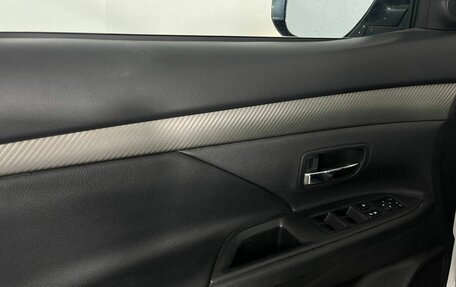 Mitsubishi Outlander III рестайлинг 3, 2014 год, 1 570 000 рублей, 20 фотография