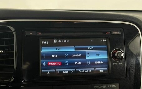 Mitsubishi Outlander III рестайлинг 3, 2014 год, 1 570 000 рублей, 14 фотография