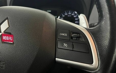 Mitsubishi Outlander III рестайлинг 3, 2014 год, 1 570 000 рублей, 19 фотография