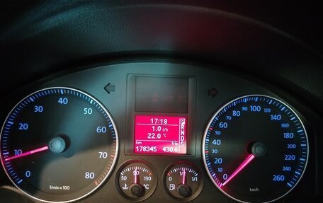 Volkswagen Golf V, 2008 год, 750 000 рублей, 17 фотография