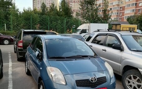 Toyota Yaris III рестайлинг, 2008 год, 650 000 рублей, 3 фотография