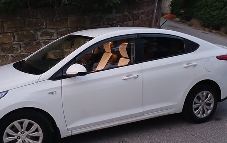 Hyundai Solaris II рестайлинг, 2021 год, 1 250 000 рублей, 17 фотография