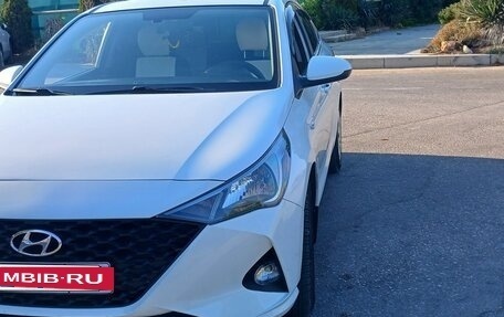 Hyundai Solaris II рестайлинг, 2021 год, 1 250 000 рублей, 12 фотография