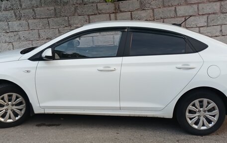 Hyundai Solaris II рестайлинг, 2021 год, 1 250 000 рублей, 20 фотография
