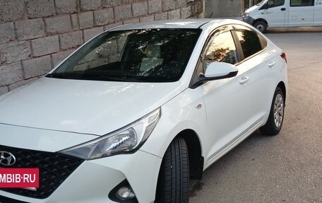 Hyundai Solaris II рестайлинг, 2021 год, 1 250 000 рублей, 18 фотография