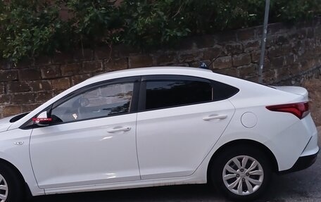 Hyundai Solaris II рестайлинг, 2021 год, 1 250 000 рублей, 19 фотография