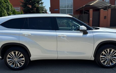 Toyota Highlander, 2025 год, 4 950 000 рублей, 2 фотография