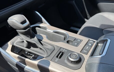 Toyota Highlander, 2025 год, 4 950 000 рублей, 26 фотография