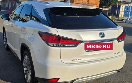 Lexus RX IV рестайлинг, 2020 год, 7 300 000 рублей, 7 фотография