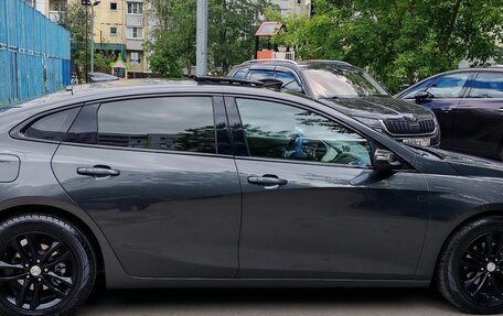 Chevrolet Malibu IX, 2017 год, 1 695 000 рублей, 3 фотография