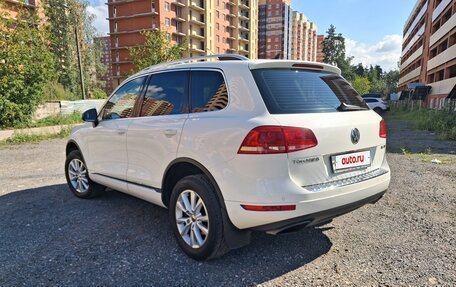 Volkswagen Touareg III, 2011 год, 2 950 000 рублей, 4 фотография