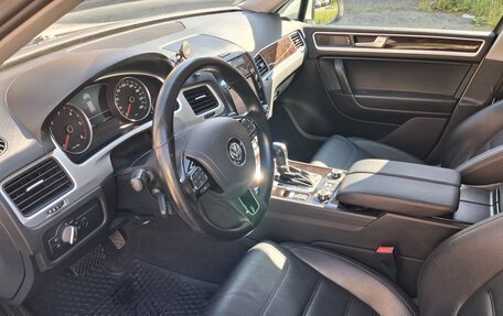 Volkswagen Touareg III, 2011 год, 2 950 000 рублей, 11 фотография