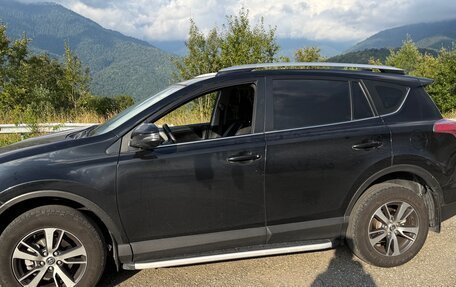 Toyota RAV4, 2018 год, 2 500 000 рублей, 4 фотография