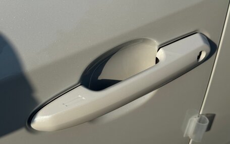 Toyota RAV4, 2025 год, 3 660 000 рублей, 12 фотография