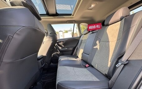 Toyota RAV4, 2025 год, 3 660 000 рублей, 29 фотография