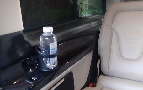 Mercedes-Benz V-Класс, 2019 год, 4 500 000 рублей, 9 фотография