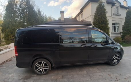 Mercedes-Benz V-Класс, 2019 год, 4 500 000 рублей, 4 фотография