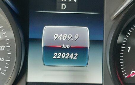 Mercedes-Benz V-Класс, 2019 год, 4 500 000 рублей, 19 фотография