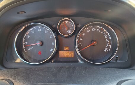 Opel Antara I, 2014 год, 1 380 000 рублей, 11 фотография