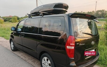 Hyundai H-1 II рестайлинг, 2010 год, 1 800 000 рублей, 4 фотография