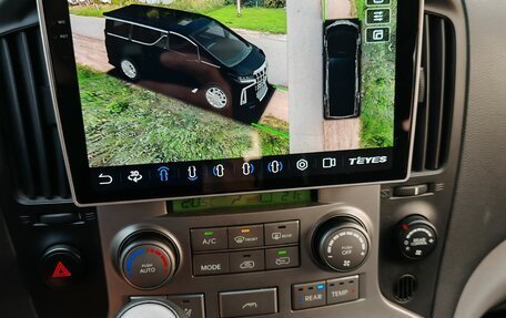 Hyundai H-1 II рестайлинг, 2010 год, 1 800 000 рублей, 14 фотография