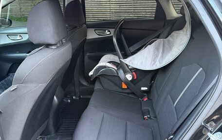 KIA Cerato IV, 2019 год, 1 900 000 рублей, 9 фотография