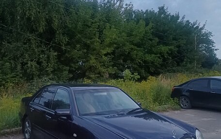 Mercedes-Benz E-Класс, 1997 год, 400 000 рублей, 1 фотография