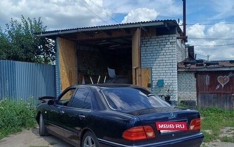 Mercedes-Benz E-Класс, 1997 год, 400 000 рублей, 5 фотография