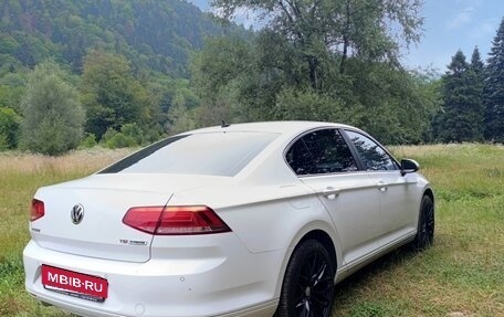 Volkswagen Passat B8 рестайлинг, 2017 год, 1 850 000 рублей, 5 фотография