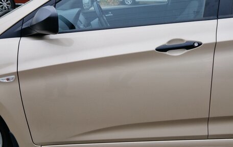 Hyundai Solaris II рестайлинг, 2013 год, 900 000 рублей, 10 фотография