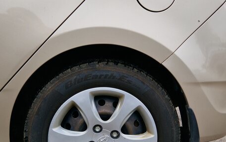 Hyundai Solaris II рестайлинг, 2013 год, 900 000 рублей, 12 фотография