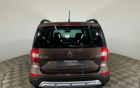 Skoda Yeti I рестайлинг, 2015 год, 1 300 000 рублей, 3 фотография