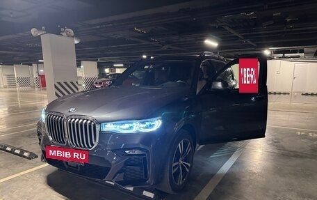 BMW X7, 2022 год, 12 000 000 рублей, 2 фотография