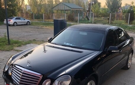 Mercedes-Benz E-Класс, 2007 год, 1 300 000 рублей, 10 фотография