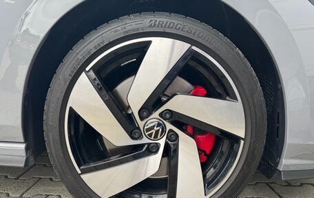 Volkswagen Golf GTI, 2021 год, 3 650 000 рублей, 5 фотография