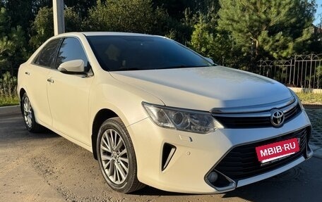 Toyota Camry, 2016 год, 1 990 000 рублей, 2 фотография